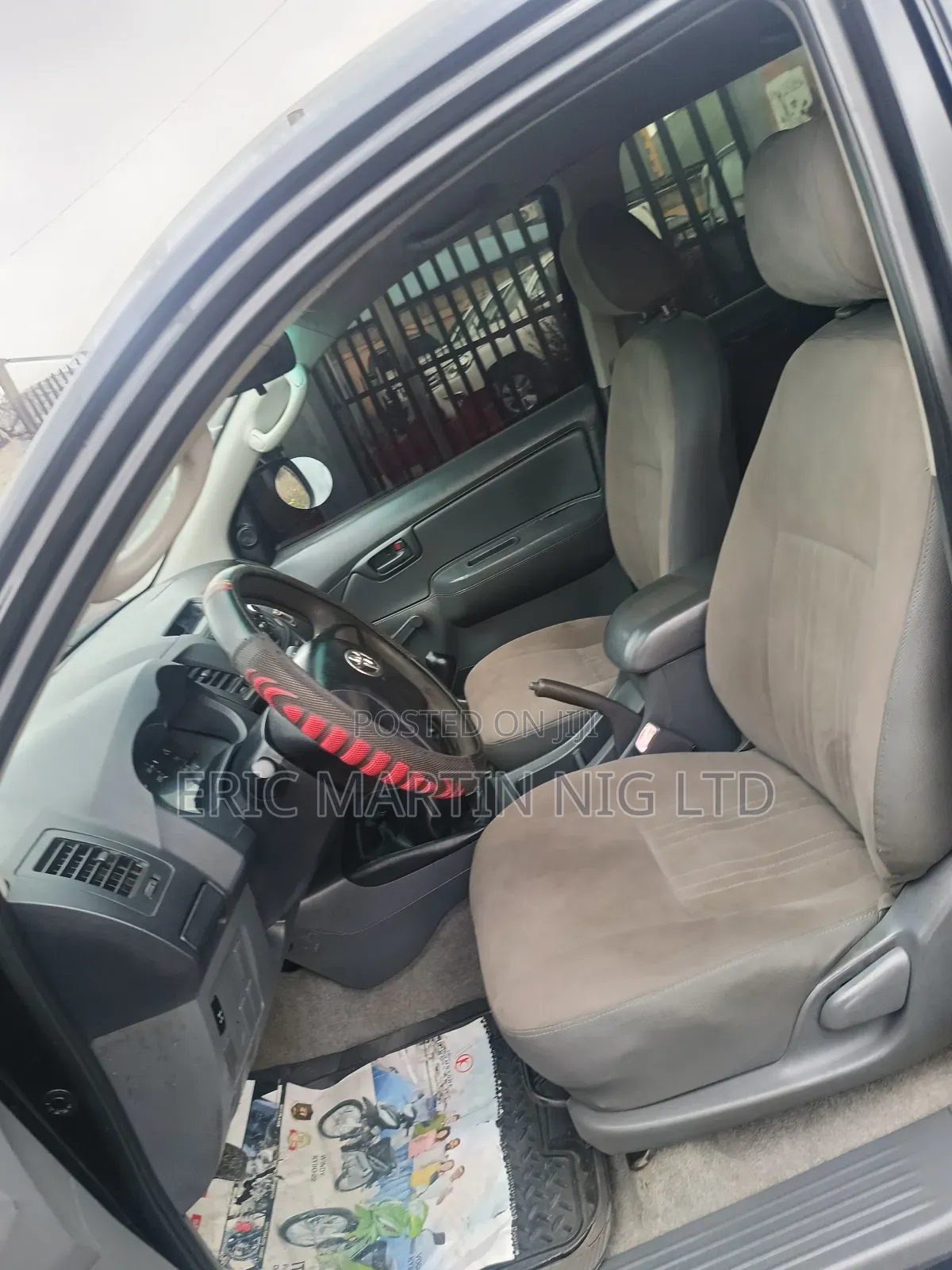 Toyota Hilux 2012 White