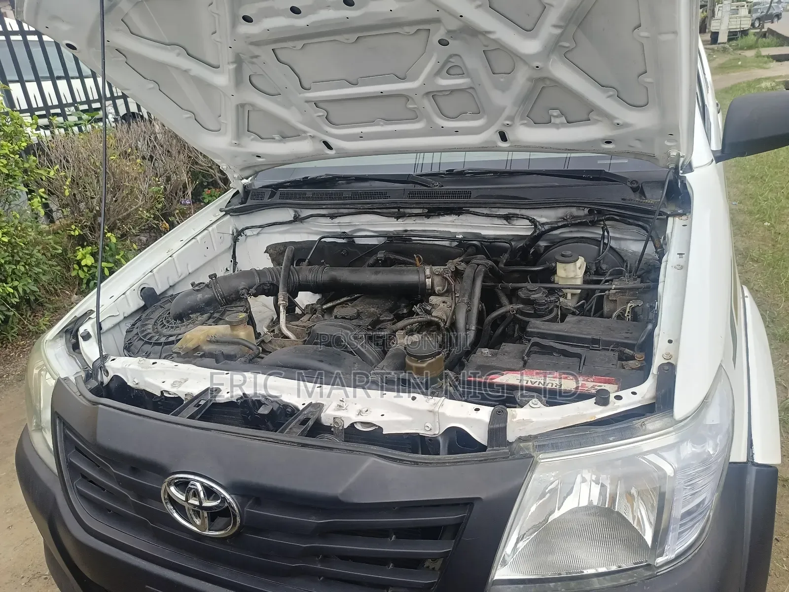 Toyota Hilux 2012 White