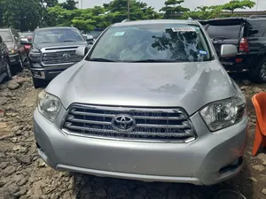 Toyota Highlander Limited 2010 Silver