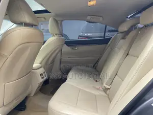Lexus ES 350 FWD 2013 Gray