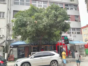 3 Stores Building Office Complex
