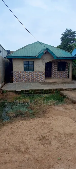 Photo - Furnished 4bdrm House in Gideon Bus Stop, Obafemi-Owode for sale