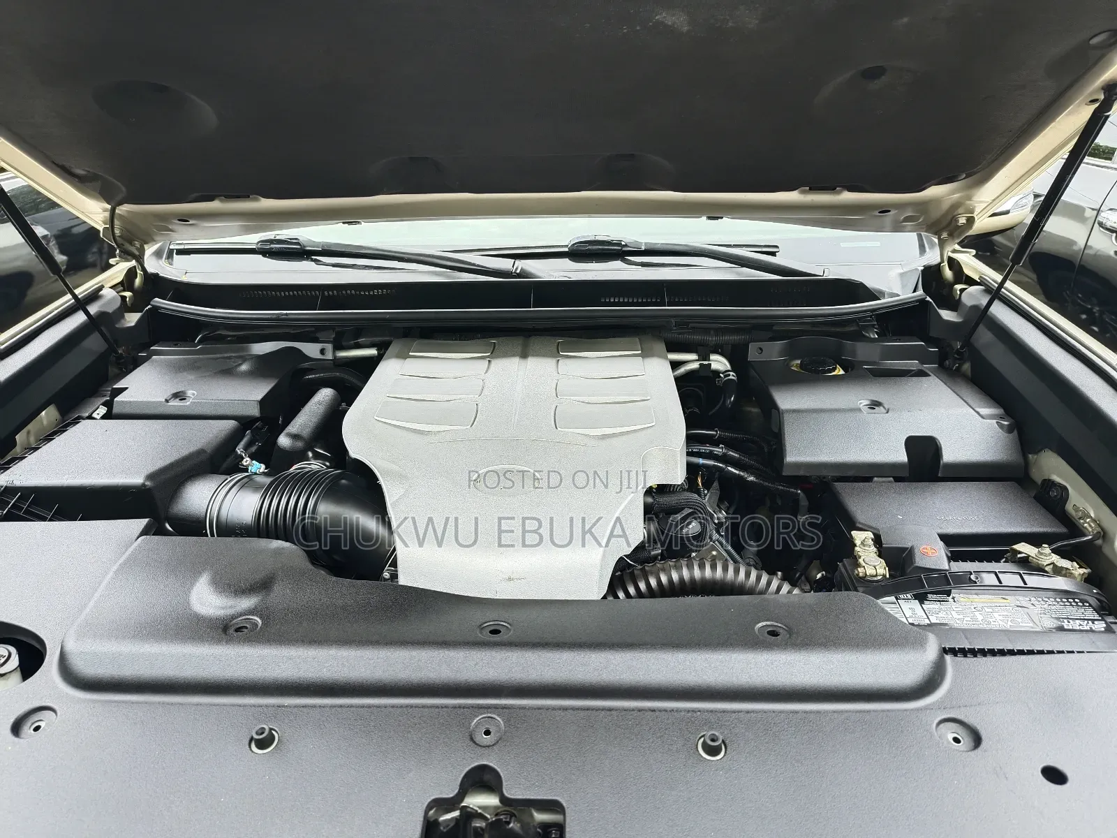 Lexus GX 460 2011 Gold