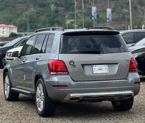 Mercedes-Benz GLK-Class Base GLK 350 4dr 4x2 (3.5L 6cyl 7A) 2015 Gray