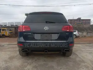 Volkswagen Touareg TDI Executive 4dr SUV AWD (3.0L 6cyl Turbodiesel 8A)