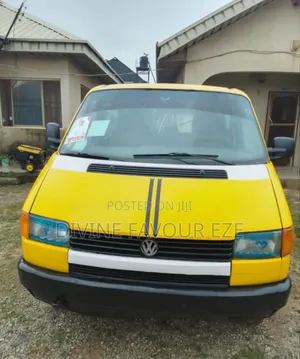 Photo - Volkswagen LT 2005 Yellow