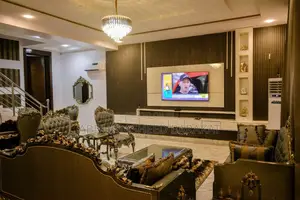 Luxury Four Bedroom Apartment