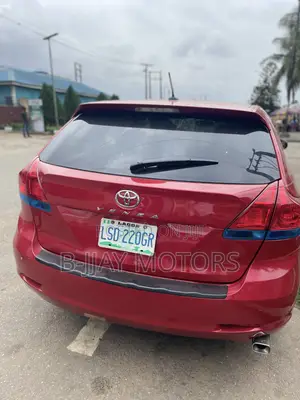 Toyota Venza AWD 2010 Red