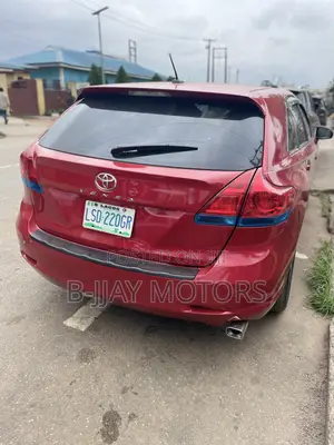 Toyota Venza AWD 2010 Red