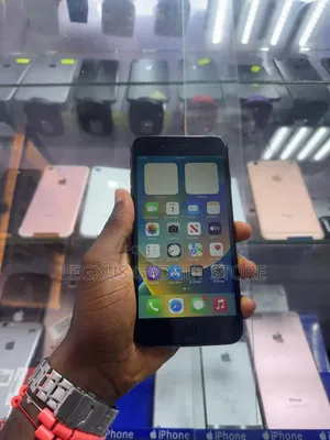 Apple iPhone 8 Plus 64 GB Black