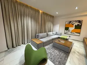 Luxury Spacious One Bedroom Apartment