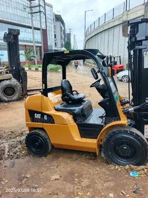 Clean 4tons Cat Forklift for Sale