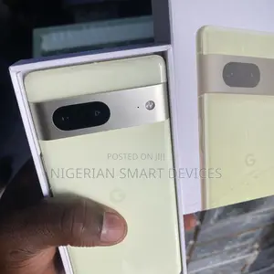 Photo - New Google Pixel 7 128 GB Yellow