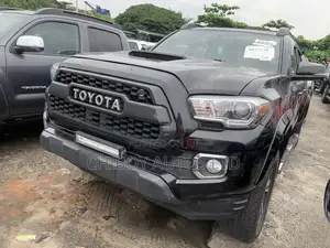Toyota Tacoma 2017 Black