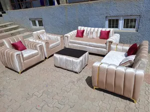 Quality Couch of 7 Seaters Sofa Chairs and Glass Table. Sa01