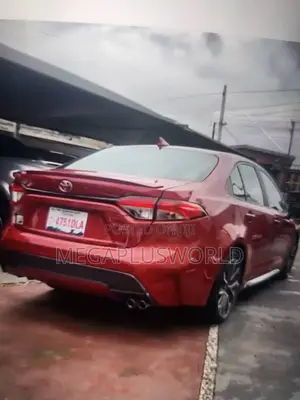 Toyota Corolla SE 2021 Red