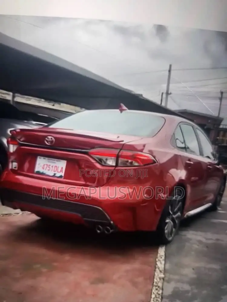 Toyota Corolla SE 2021 Red