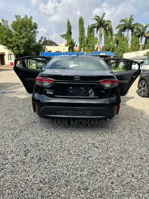 Toyota Corolla LE 2020 Black