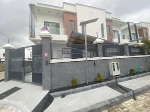 4bdrm Duplex in Lekki for sale