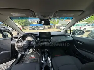 Toyota Corolla LE 2020 Black