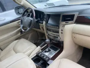 Lexus LX 570 AWD 2013 Gray