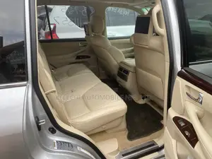 Lexus LX 570 AWD 2013 Gray