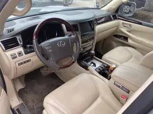 Lexus LX 570 AWD 2013 Gray