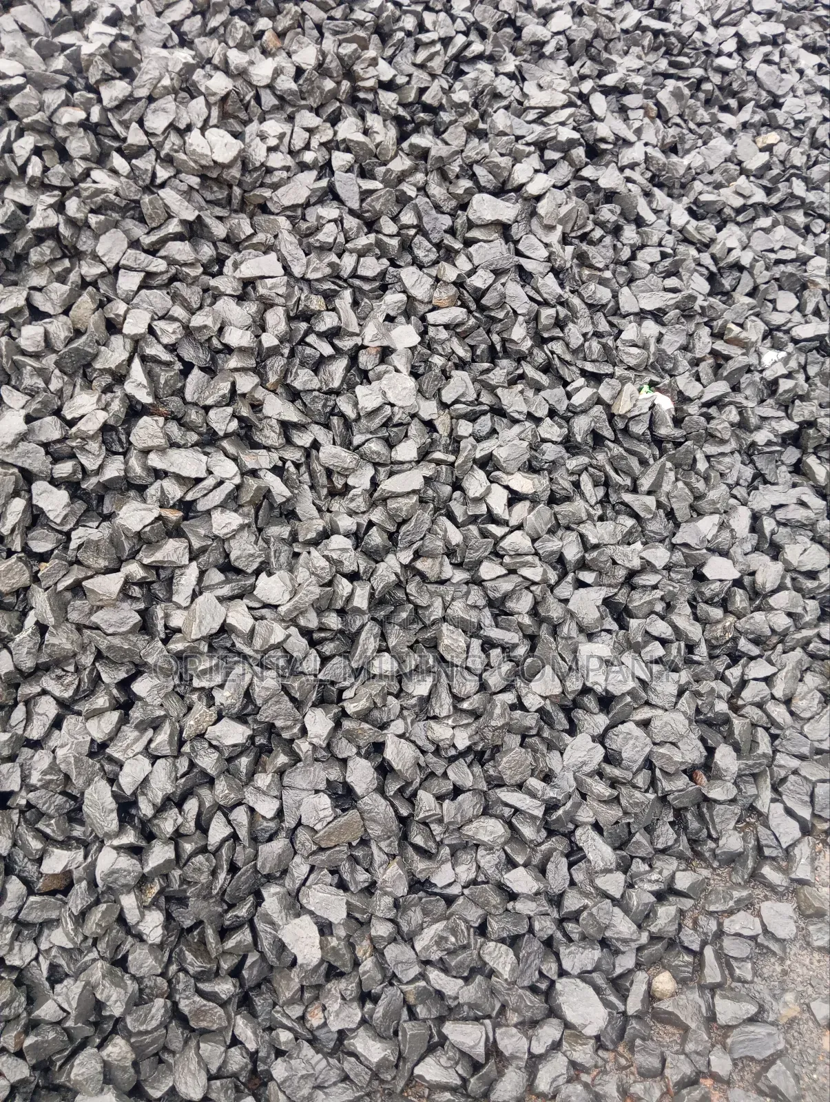 Owerri Iron Black Chippings and Granite