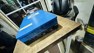 Famicare Inverter 5.5kva 24v Hybrid With 60a MPPT Controller