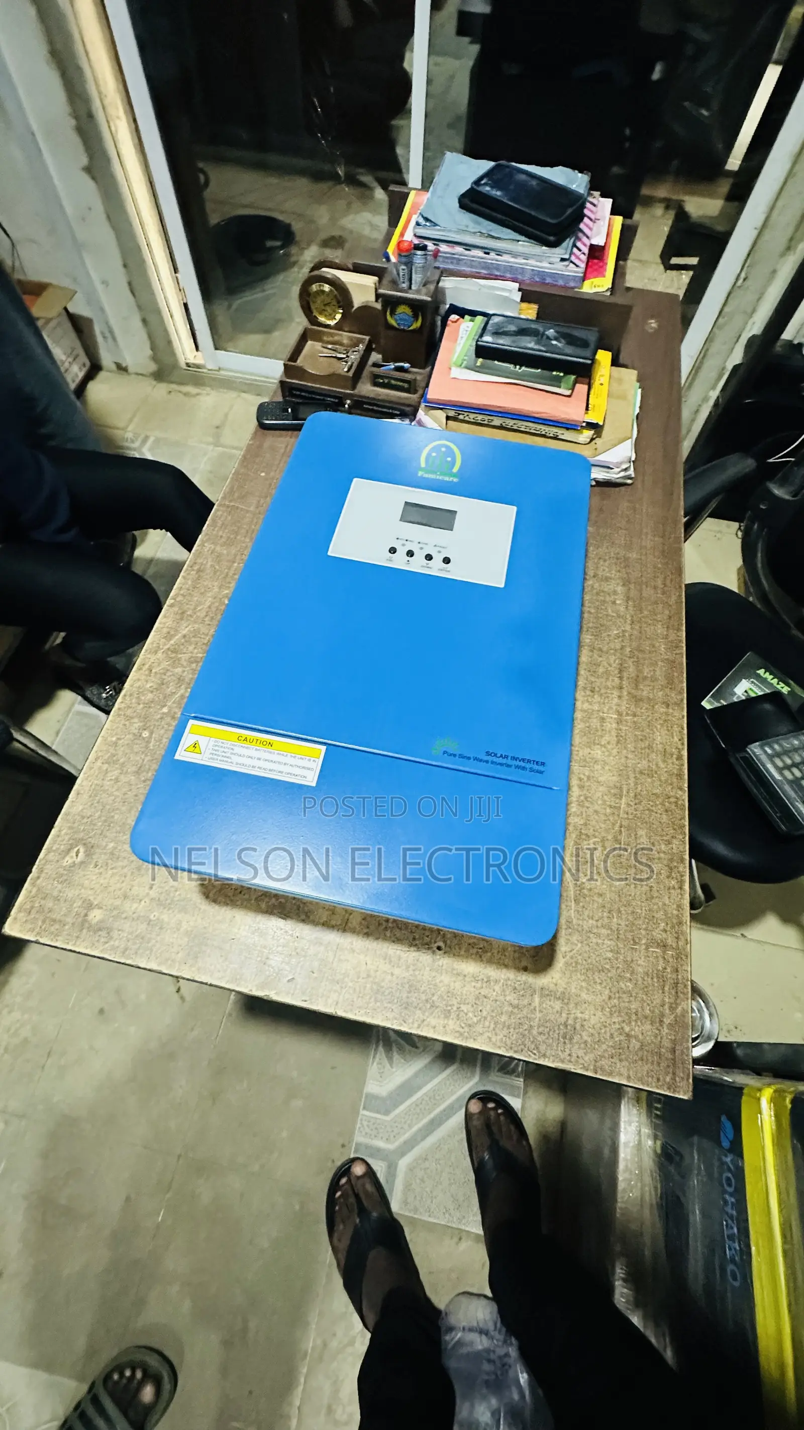 Famicare Inverter 5.5kva 24v Hybrid With 60a MPPT Controller