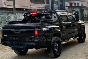 Bootcover and Spoiler Rugged for Tacoma 2023