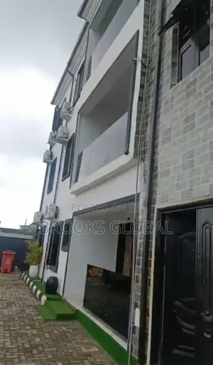3bdrm Block of Flats in Benin City for rent