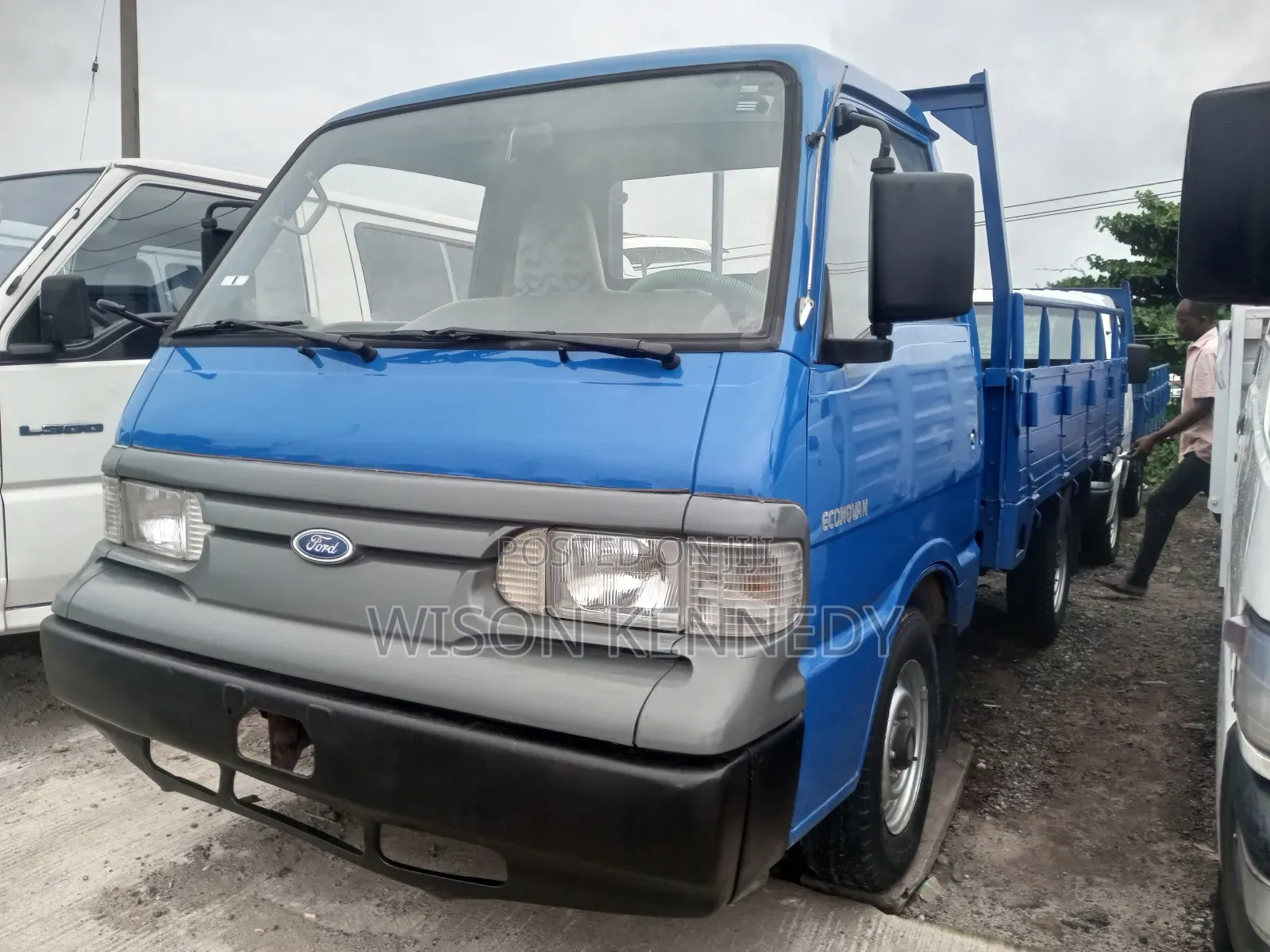 Ford Transit 2002 Blue