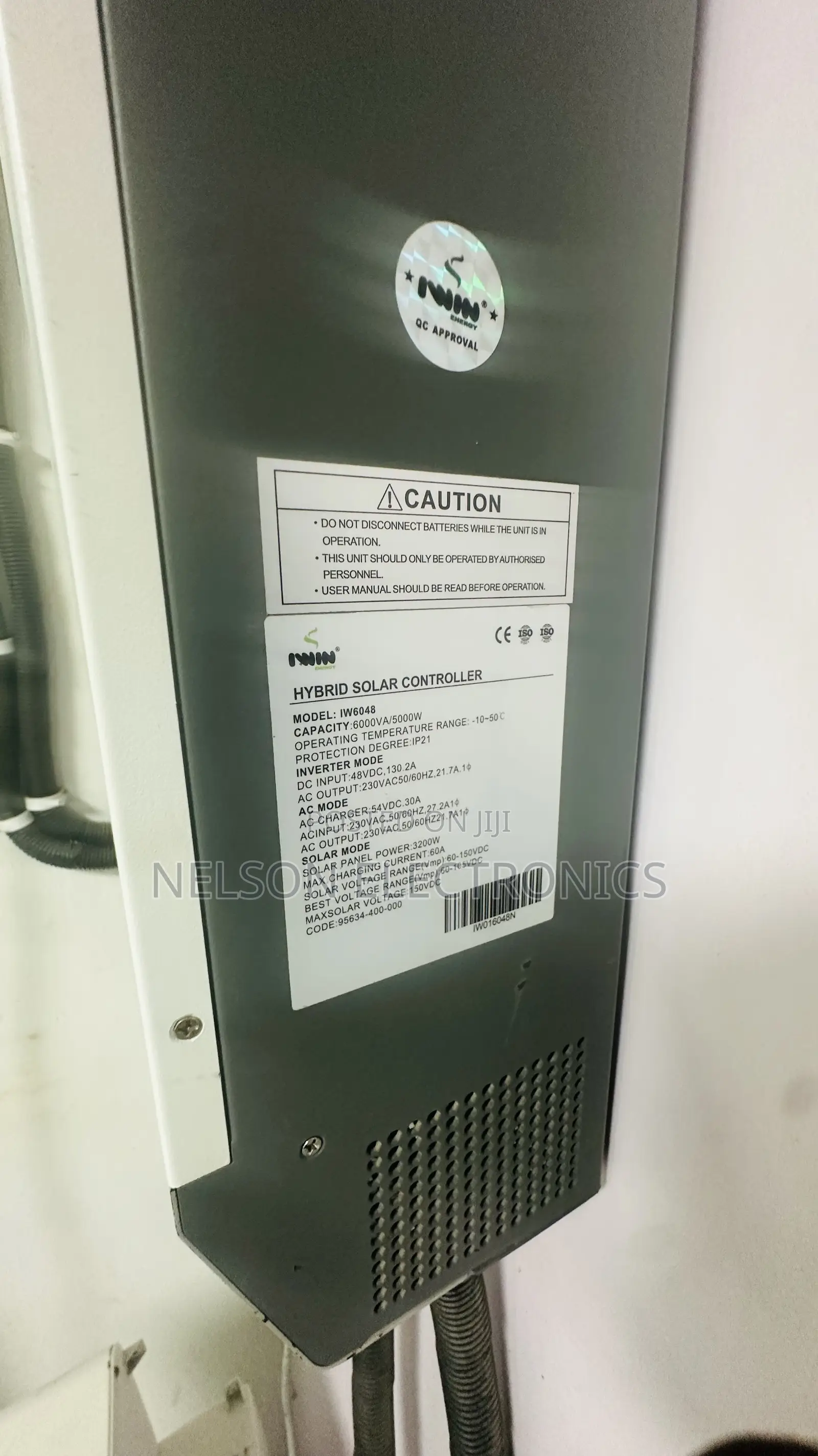 Iwin 6kva 48v Hybrid Inverter With60a MPPT Charge Controller