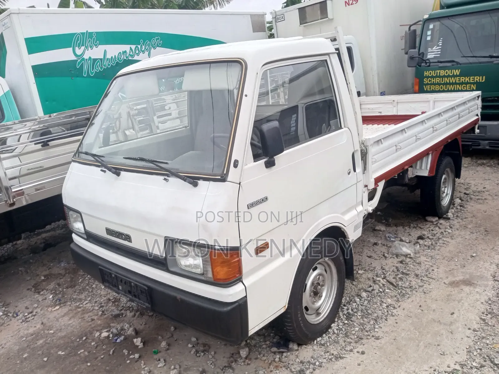 Mazda E2200 2002 White