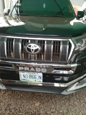 Toyota Land Cruiser Prado 2023 Black