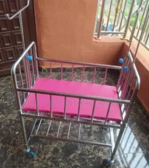 Beautiful Baby Cot For Infant Children