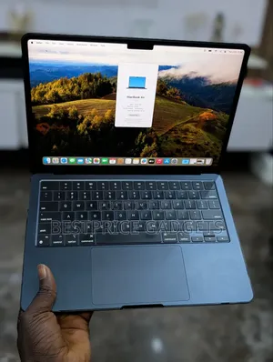 Laptop Apple MacBook Air 2022 M2 8GB Apple M2 SSD 256GB