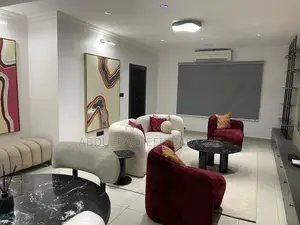 Luxury One Bedroom Apartment With Bathtub