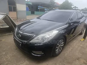 Photo - Hyundai Grandeur 2.2 CRDi 2012 Black