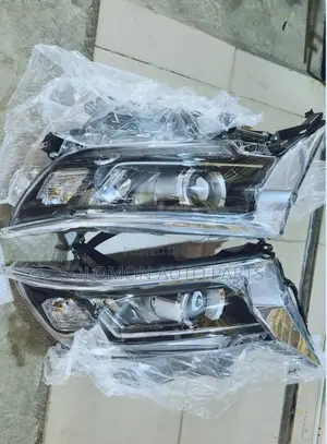 Headlight Toyota Landcruiser Prado 2018 2020 - 2022