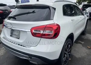 Mercedes-Benz GLA 250 2018 White