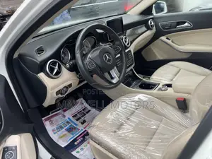 Mercedes-Benz GLA 250 2018 White