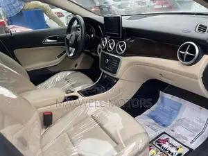 Mercedes-Benz GLA 250 2018 White