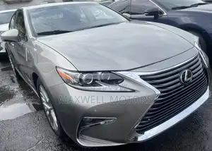 Lexus ES 350 FWD 2015