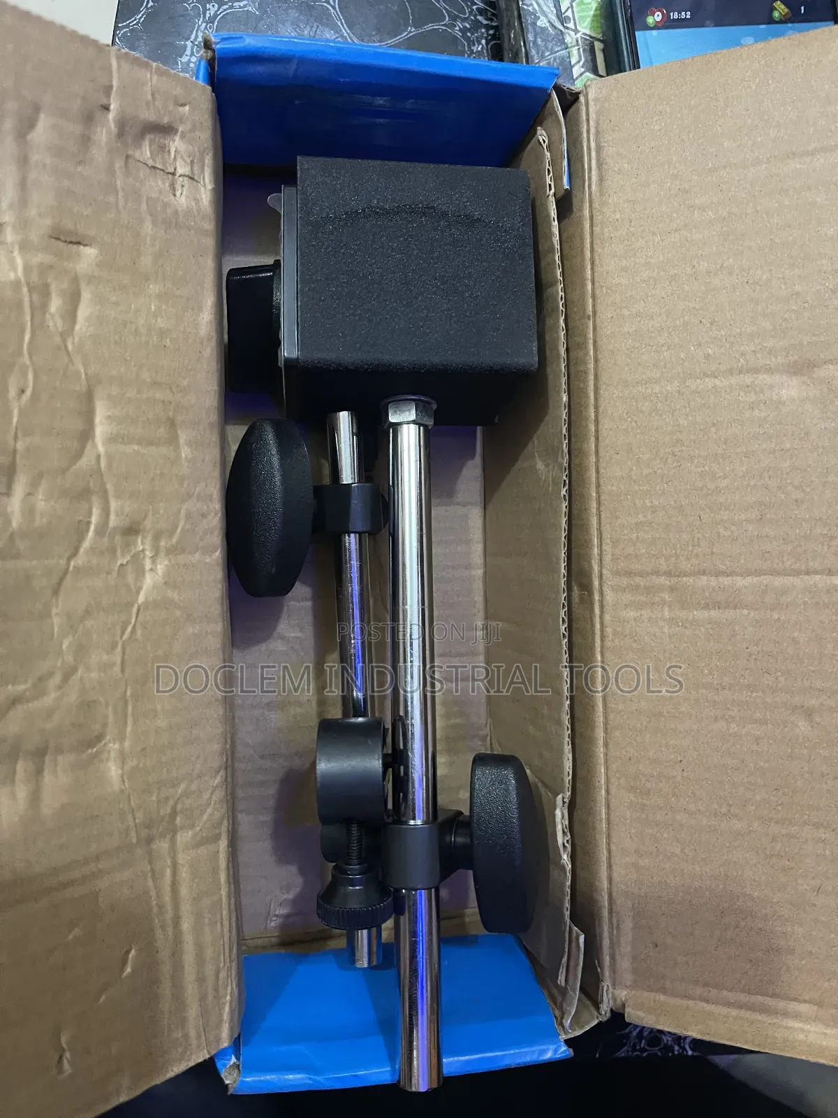 Magnetic Base