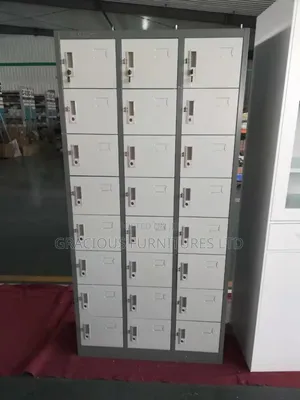 Workers Metal Storage Lockers 24 Doors
