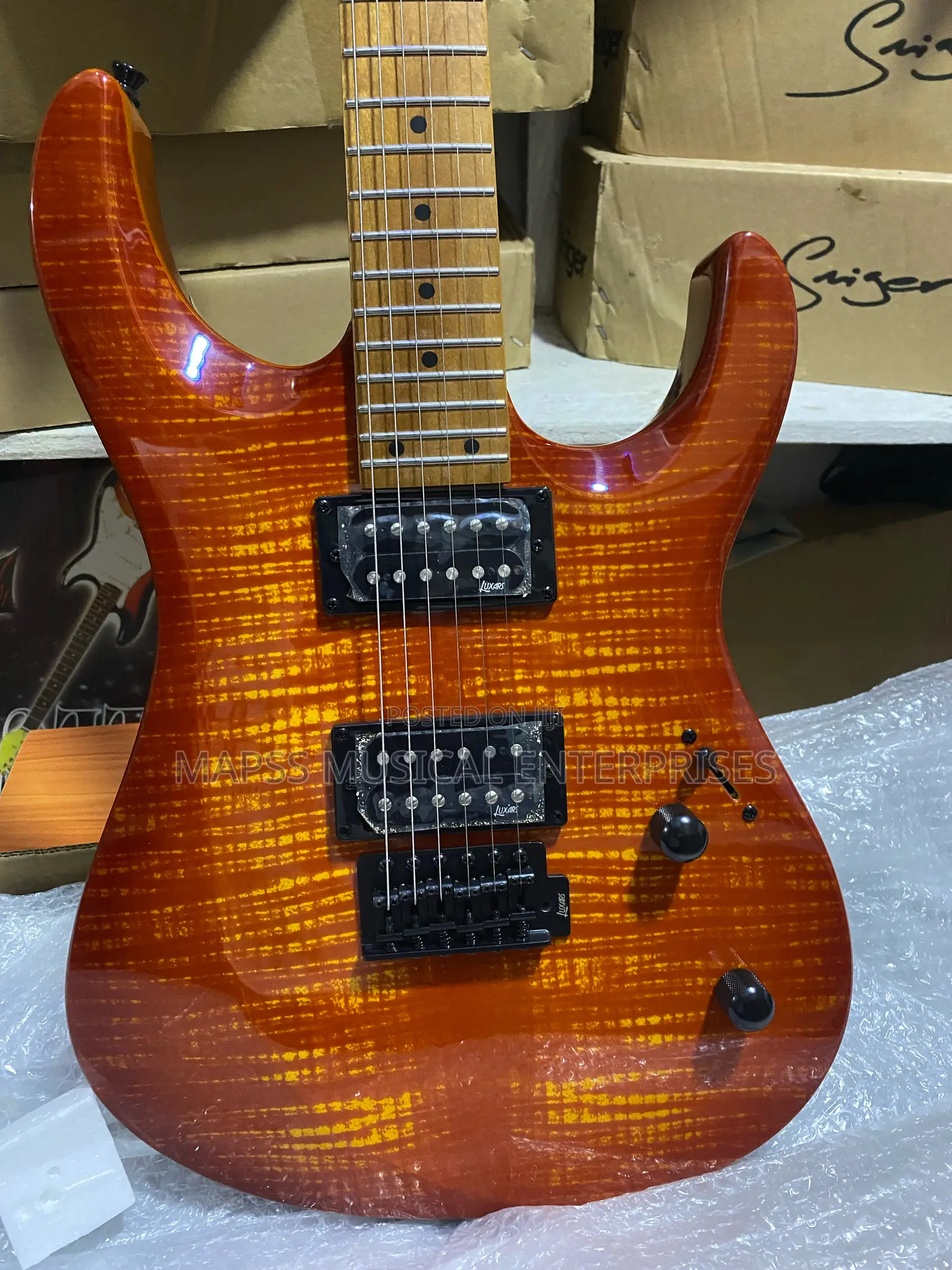 S-G37 Electric Guitar Luxars