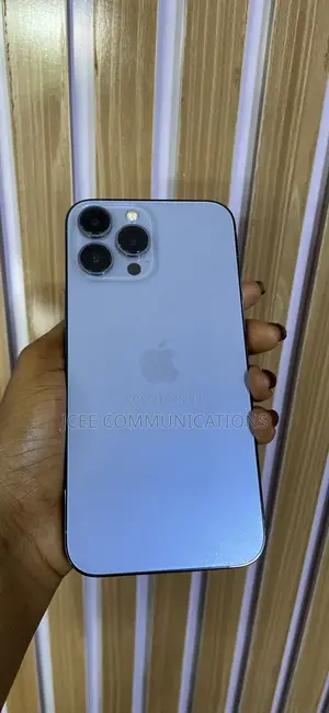 Photo - Apple iPhone 13 Pro Max 128 GB Blue
