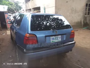 Volkswagen Golf 1999 Blue
